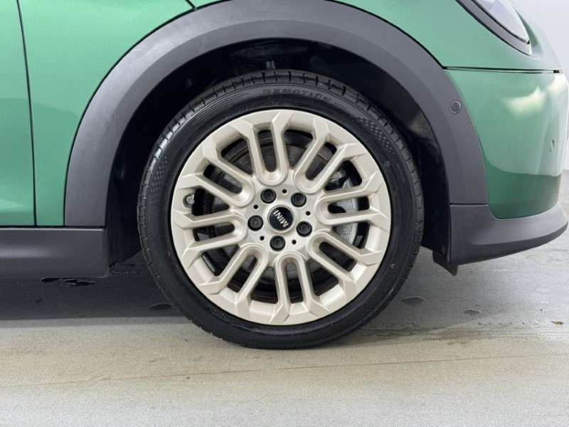 2024 (74) MINI COOPER 1.5 C Exclusive 3dr Auto 5685088