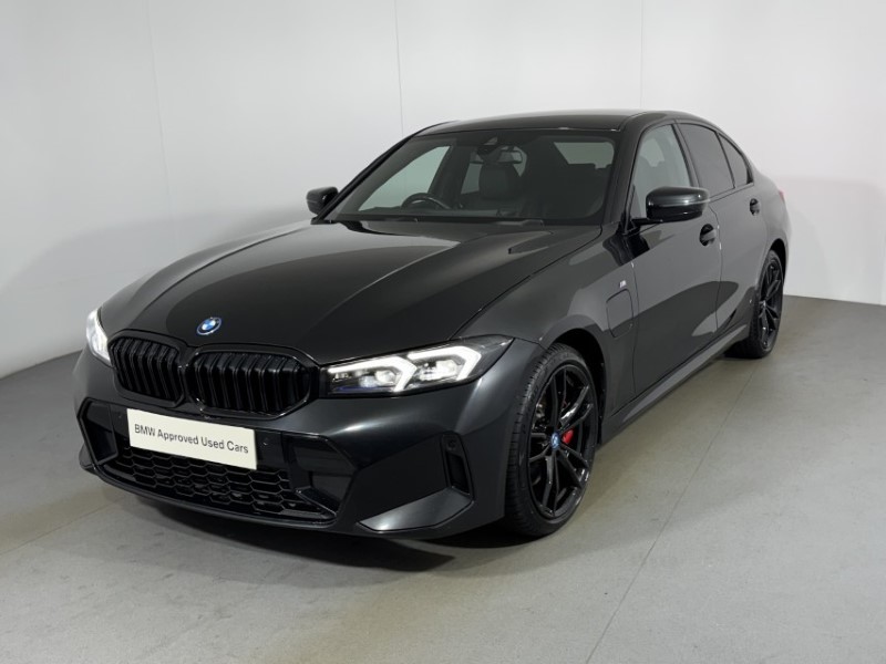 2024 (74) BMW 3 SERIES 330e 22.3 kWh M Sport 4dr Step Auto [Pro Pack] 5660876
