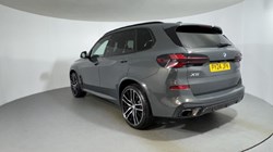 2024 (24) BMW X5 xDrive40d MHT M Sport 5dr Auto 5697474