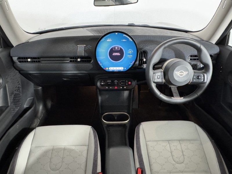 2025 (25) MINI COOPER 1.5 C Classic 3dr Auto 5681339