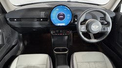 2025 (25) MINI COOPER 1.5 C Classic 3dr Auto 5681339