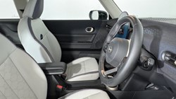2025 (25) MINI COOPER 1.5 C Classic 3dr Auto 5681314