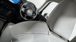 2025 (25) MINI COOPER 1.5 C Classic 3dr Auto 5681340