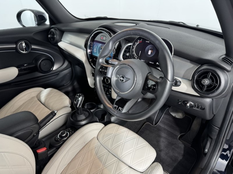 2023 (23) MINI HATCHBACK 1.5 Cooper Exclusive Premium 3dr Auto 5686986