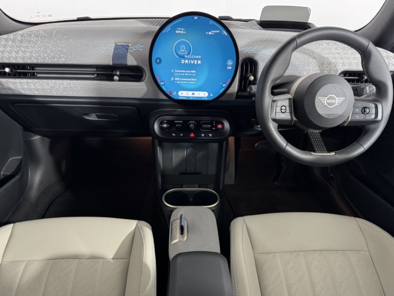 2024 (74) MINI COOPER 1.5 C Exclusive 3dr Auto 5697178