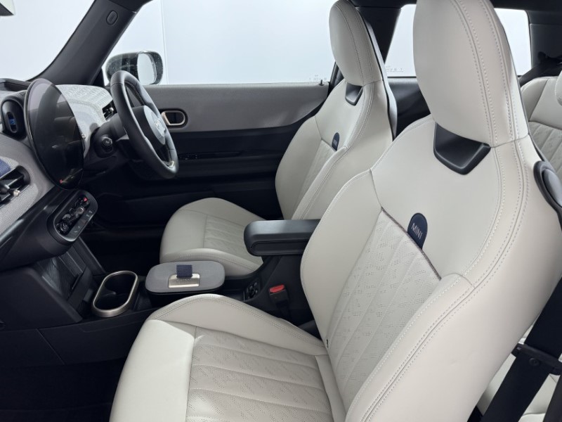 2024 (74) MINI COOPER 1.5 C Exclusive 3dr Auto 5697173