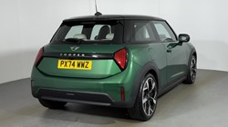2024 (74) MINI COOPER 1.5 C Exclusive 3dr Auto 5697201