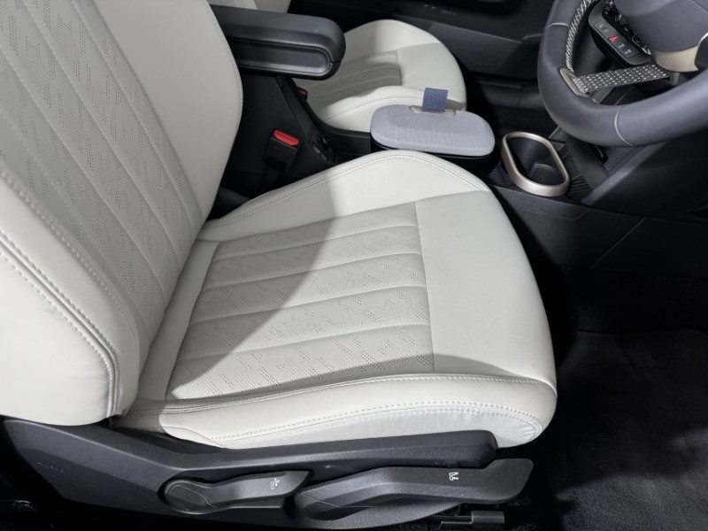 2024 (74) MINI COOPER 1.5 C Exclusive 3dr Auto 5697155