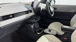 2024 (74) MINI COOPER 1.5 C Exclusive 3dr Auto 5697206