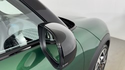 2024 (74) MINI COOPER 1.5 C Exclusive 3dr Auto 5697160