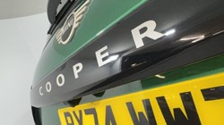2024 (74) MINI COOPER 1.5 C Exclusive 3dr Auto 5697169