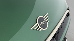 2024 (74) MINI COOPER 1.5 C Exclusive 3dr Auto 5697162