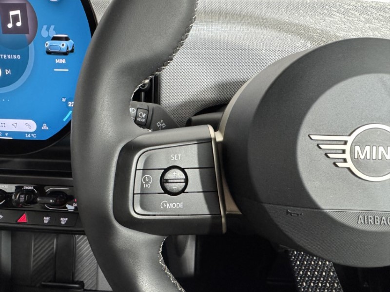 2024 (74) MINI COOPER 1.5 C Exclusive 3dr Auto 5697149