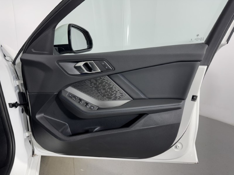 2025 (75) BMW 1 SERIES 120 M Sport 5dr Step Auto 5900525