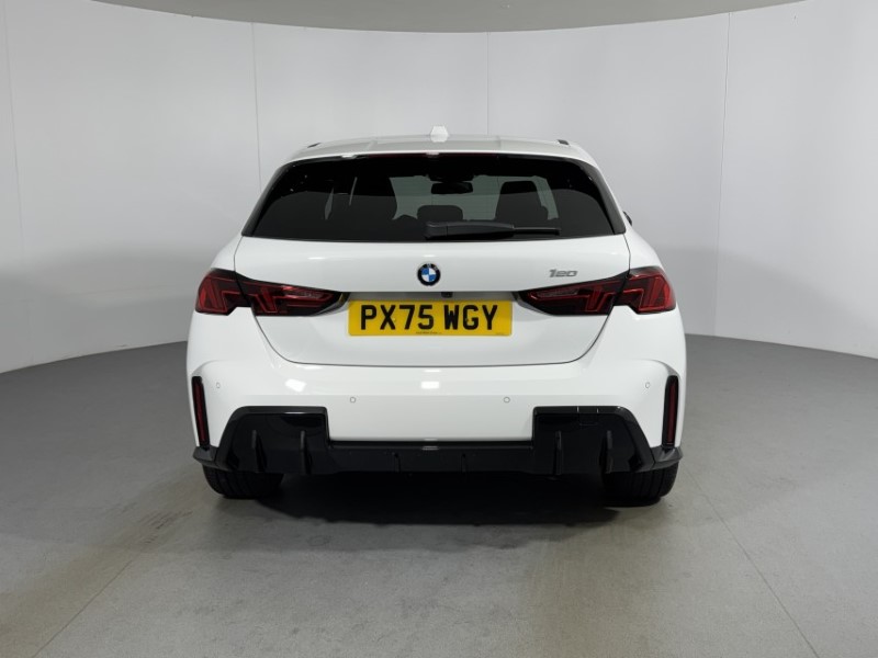 2025 (75) BMW 1 SERIES 120 M Sport 5dr Step Auto 5900553