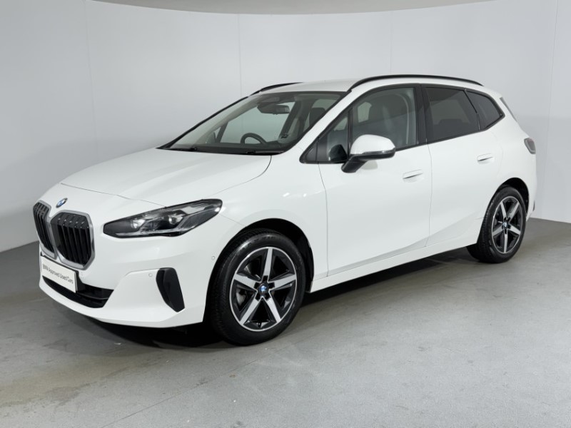 2025 (75) BMW 2 SERIES 220i MHT Sport 5dr DCT 5712638