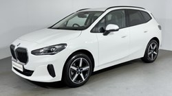 2025 (75) BMW 2 SERIES 220i MHT Sport 5dr DCT 5712638
