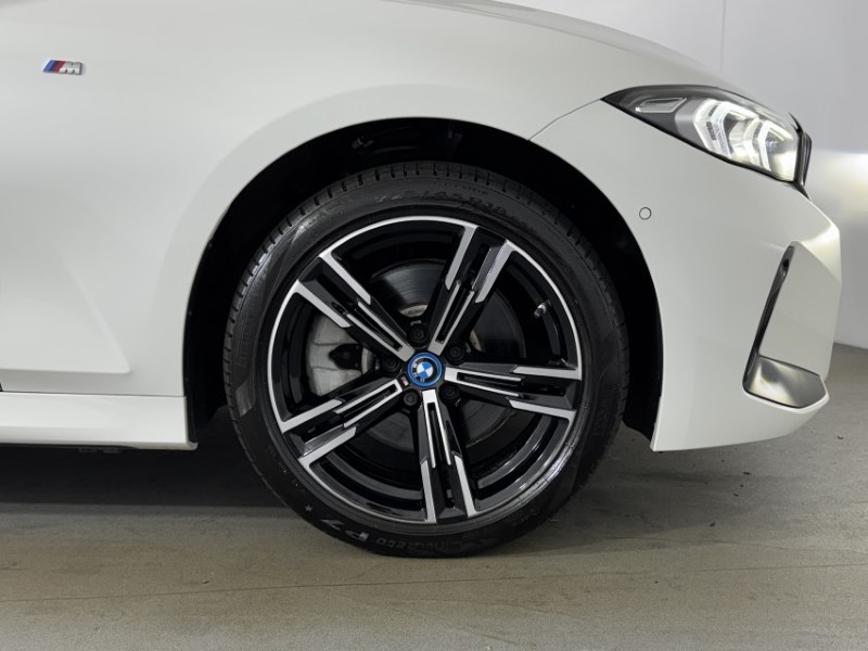 2024 (24) BMW 3 SERIES 330e xDrive M Sport 4dr Step Auto 5720277