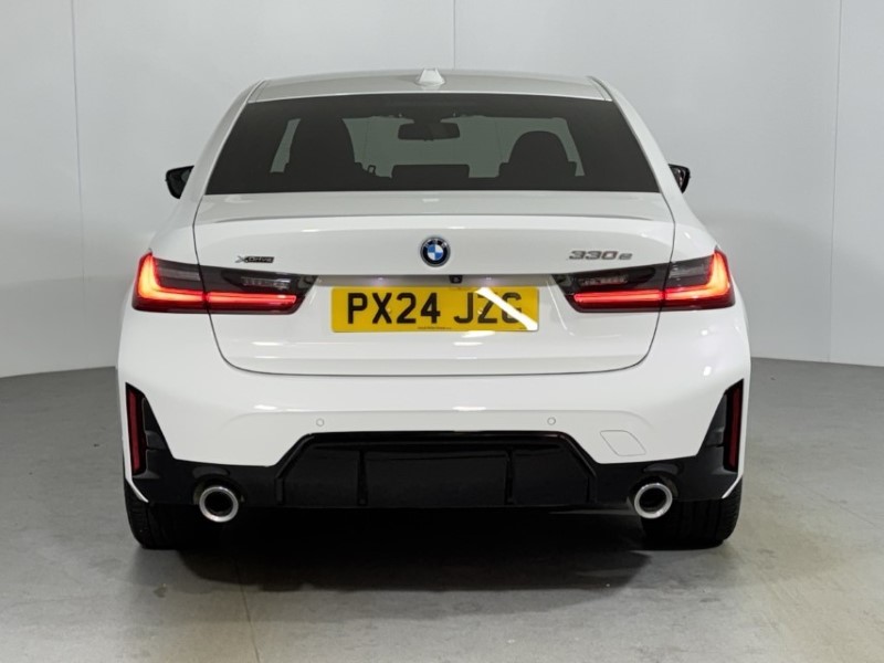 2024 (24) BMW 3 SERIES 330e xDrive M Sport 4dr Step Auto 5720258