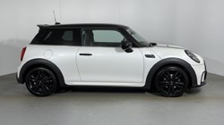 2024 (24) MINI HATCHBACK 1.5 Cooper Sport Premium 3dr Auto 5728792