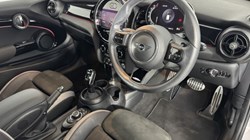 2024 (24) MINI HATCHBACK 1.5 Cooper Sport Premium 3dr Auto 5728766