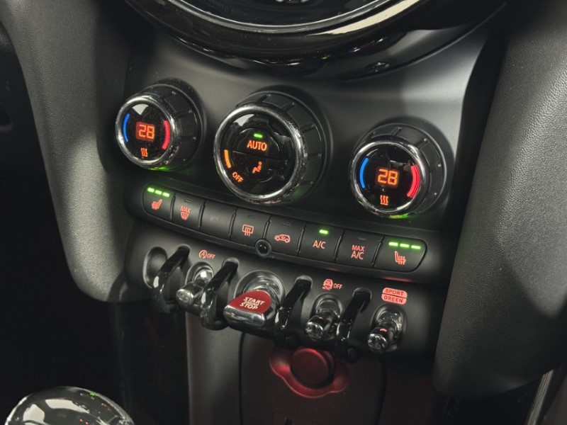 2024 (24) MINI HATCHBACK 1.5 Cooper Sport Premium 3dr Auto 5728757