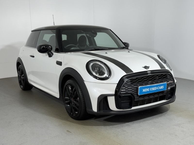 2024 (24) MINI HATCHBACK 1.5 Cooper Sport Premium 3dr Auto 5740825