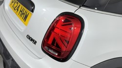 2024 (24) MINI HATCHBACK 1.5 Cooper Sport Premium 3dr Auto 5728780