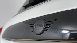 2024 (24) MINI HATCHBACK 1.5 Cooper Sport Premium 3dr Auto 5728782
