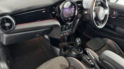 2024 (24) MINI HATCHBACK 1.5 Cooper Sport Premium 3dr Auto 5728788