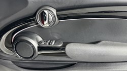 2024 (24) MINI HATCHBACK 1.5 Cooper Sport Premium 3dr Auto 5728773