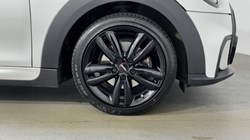 2024 (24) MINI HATCHBACK 1.5 Cooper Sport Premium 3dr Auto 5728776