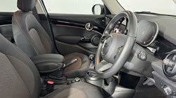 2023 (23) MINI HATCHBACK 1.5 Cooper Classic Premium 5dr 5741637