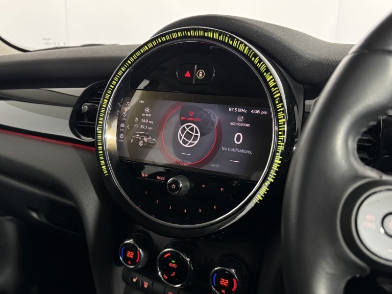2023 (23) MINI HATCHBACK 1.5 Cooper Classic Premium 5dr 5741629