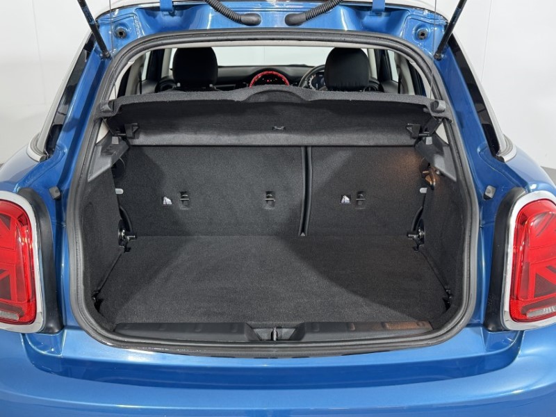 2023 (23) MINI HATCHBACK 1.5 Cooper Classic Premium 5dr 5741652