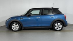 2023 (23) MINI HATCHBACK 1.5 Cooper Classic Premium 5dr 5741663