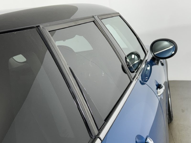 2023 (23) MINI HATCHBACK 1.5 Cooper Classic Premium 5dr 5741646