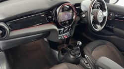 2023 (23) MINI HATCHBACK 1.5 Cooper Classic Premium 5dr 5741656