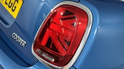 2023 (23) MINI HATCHBACK 1.5 Cooper Classic Premium 5dr 5741648