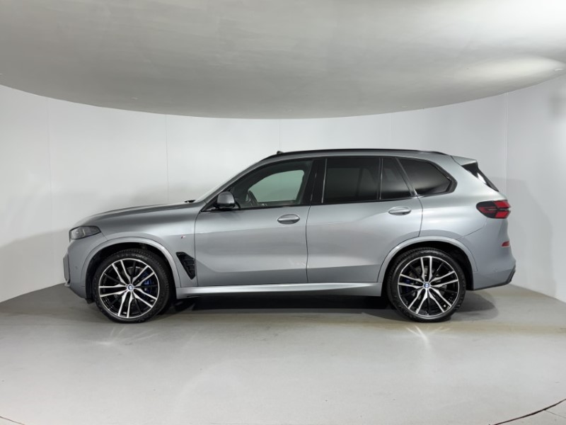2024 (24) BMW X5 xDrive30d MHT M Sport 5dr Auto 5746840