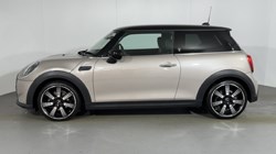 2023 (23) MINI HATCHBACK 1.5 Cooper Exclusive 3dr Auto 5761050