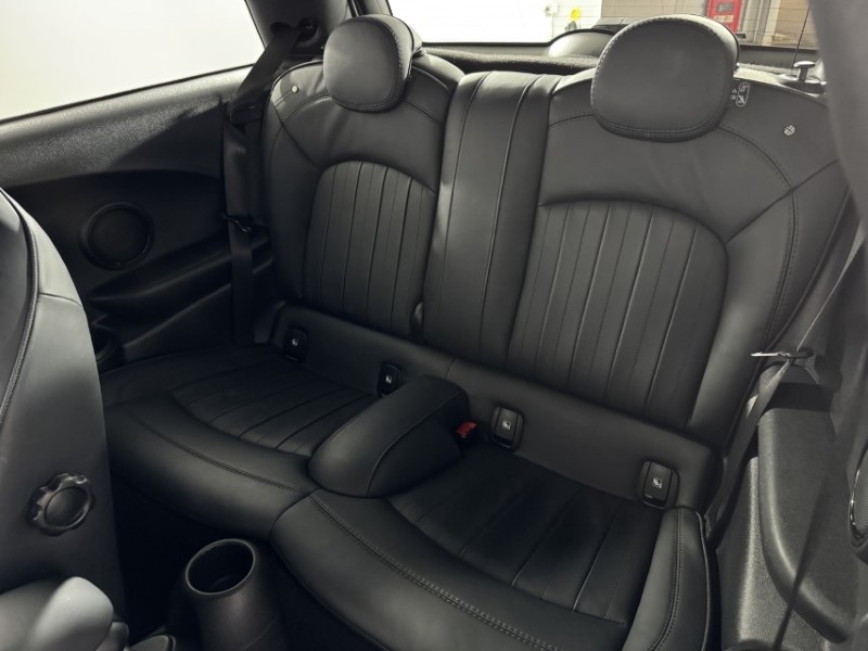 2023 (23) MINI HATCHBACK 1.5 Cooper Exclusive 3dr Auto 5761045
