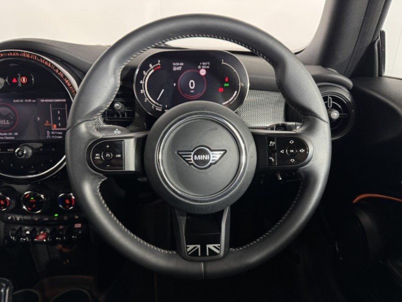 2023 (23) MINI HATCHBACK 1.5 Cooper Exclusive 3dr Auto 5761006