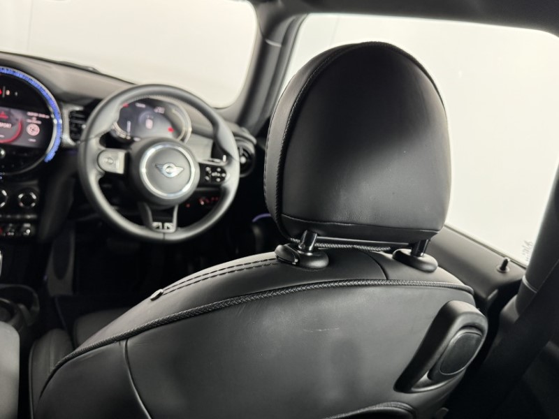 2023 (23) MINI HATCHBACK 1.5 Cooper Exclusive 3dr Auto 5761043