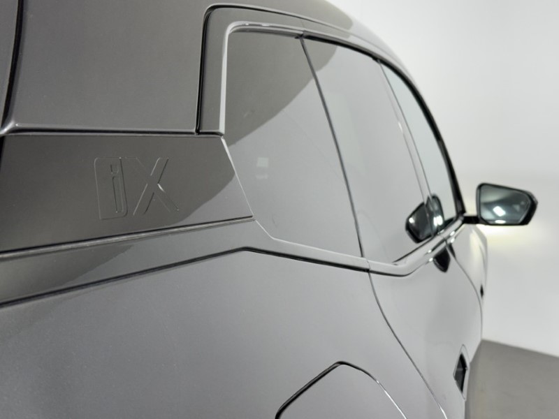 2022 (22) BMW iX 240kW xDrive40 M Sport 76.6kWh 5dr Auto 5741514