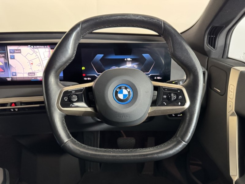 2022 (22) BMW iX 240kW xDrive40 M Sport 76.6kWh 5dr Auto 5741483