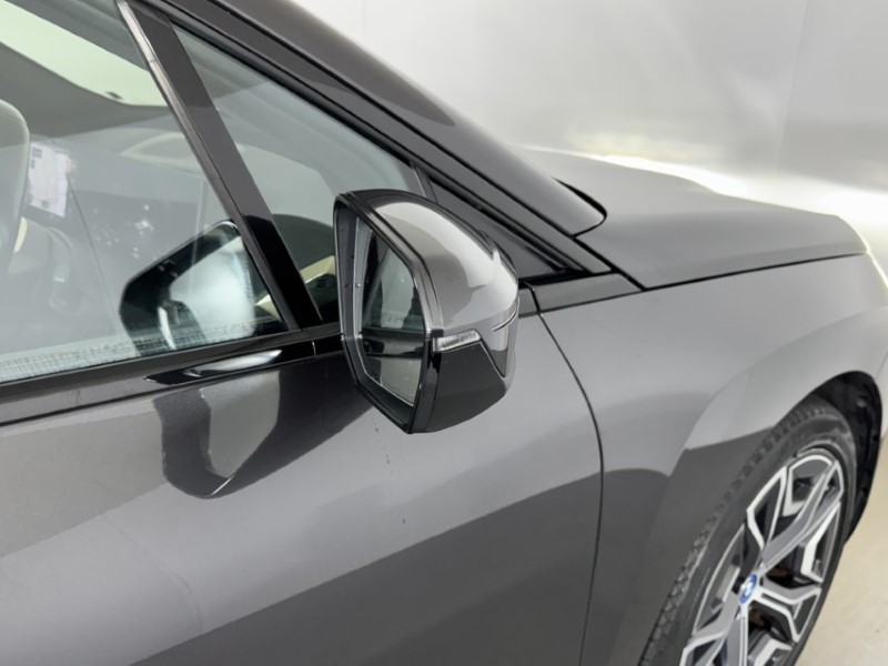 2022 (22) BMW iX 240kW xDrive40 M Sport 76.6kWh 5dr Auto 5741511
