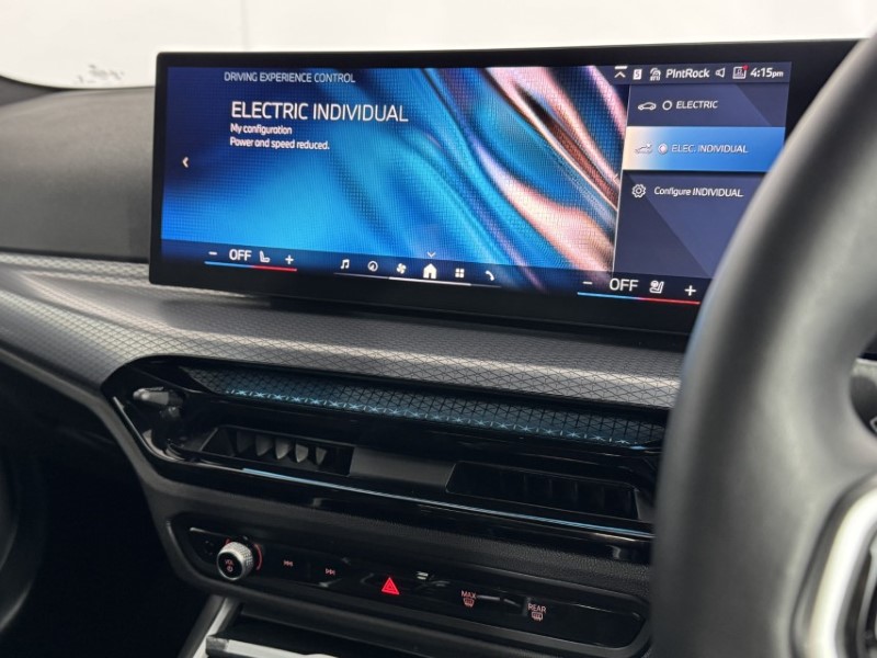2025 (75) BMW 3 SERIES 330e 22.3 kWh M Sport 4dr Step Auto 5829737