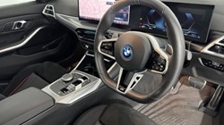 2025 (75) BMW 3 SERIES 330e 22.3 kWh M Sport 4dr Step Auto 5829740