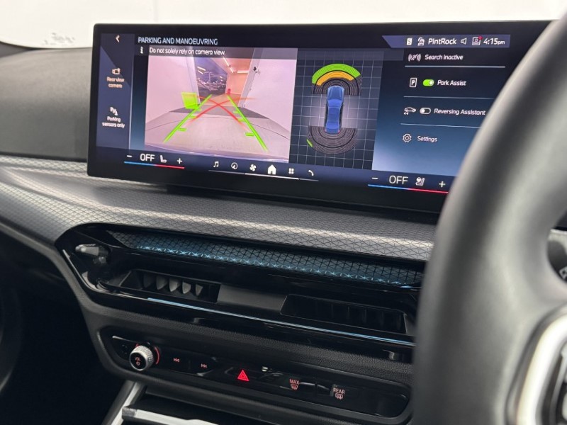 2025 (75) BMW 3 SERIES 330e 22.3 kWh M Sport 4dr Step Auto 5829739